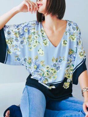WHBM Floral Kimono Blouse Small